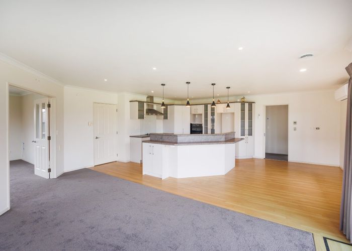  at 186 Pacific Drive, Fitzherbert, Palmerston North, Manawatu / Whanganui