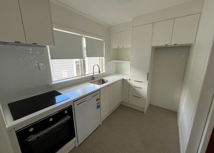  at 2/18 Tawa Road, Onehunga, Auckland City, Auckland
