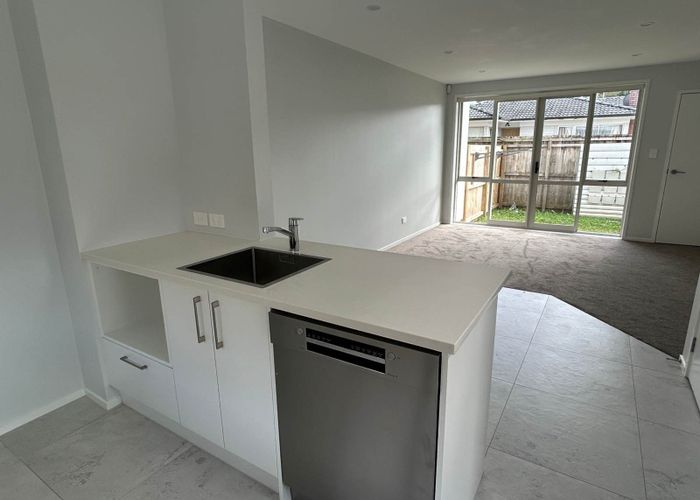  at 12D Greenock Road, Ranui, Waitakere City, Auckland