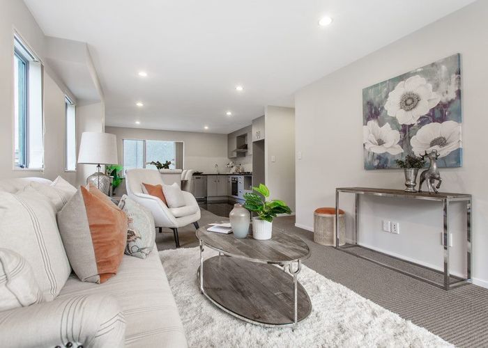  at 28/5 Perekia Street, Albany, Auckland