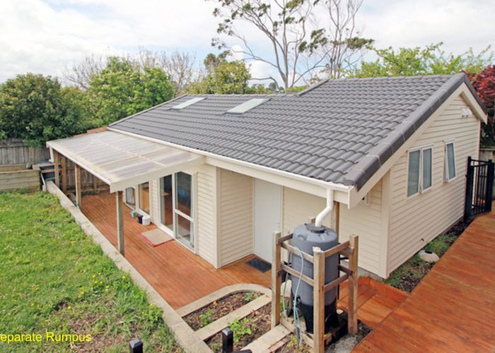  at 24 Pooley Street, Pakuranga Heights, Manukau City, Auckland