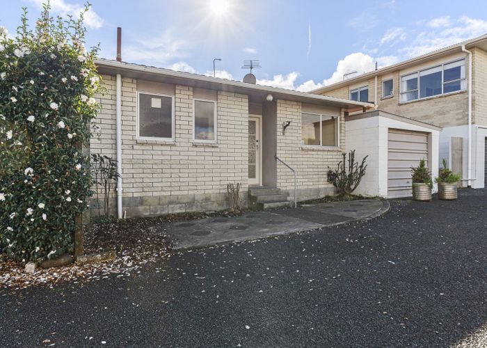  at 2/50 Paynters Avenue, Strandon, New Plymouth, Taranaki