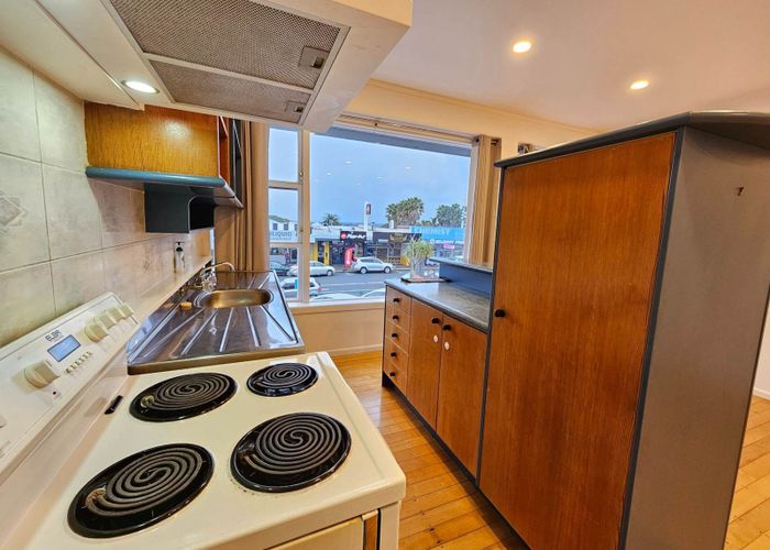  at unit 3/146 Lake Road, Belmont, North Shore City, Auckland