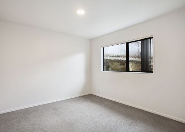  at 37 Tirohunga Drive, Henderson, Auckland