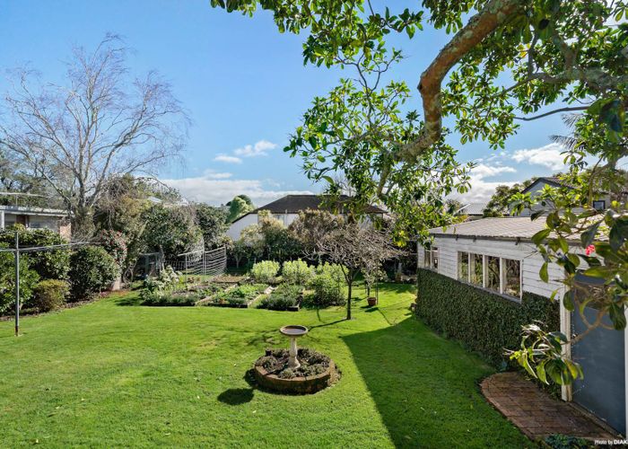  at 14 Wairakei Street, Greenlane, Auckland