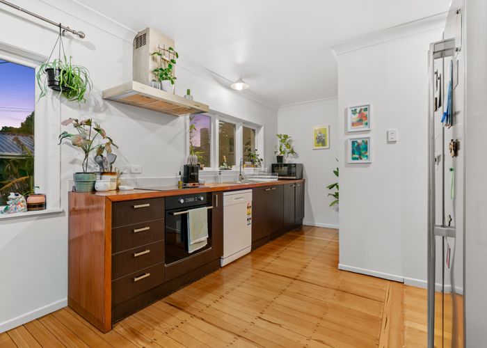  at 2/57 Mahia Road, Manurewa, Manukau City, Auckland