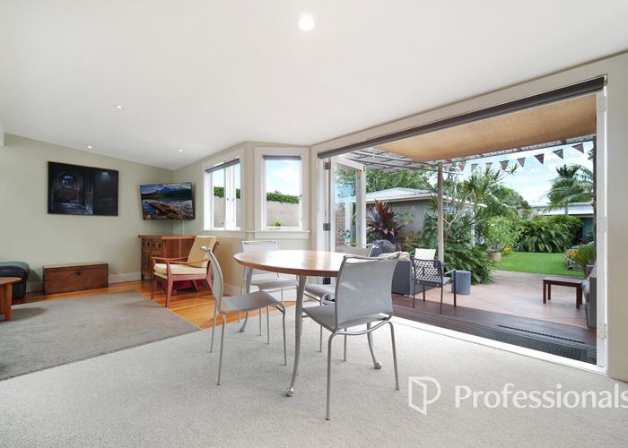  at 42 Tui Street, Point Chevalier, Auckland City, Auckland