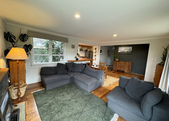  at 5 Van Asch Street, Sumner, Christchurch