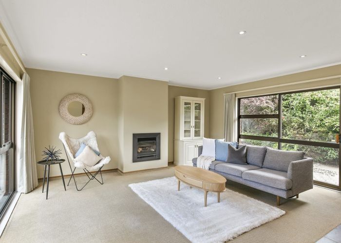  at 15 Swansea Street, Khandallah, Wellington