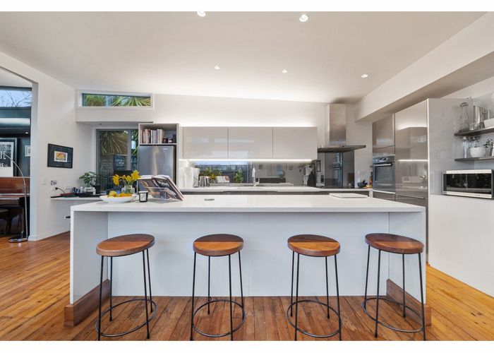  at 21 London Street, Richmond, Christchurch