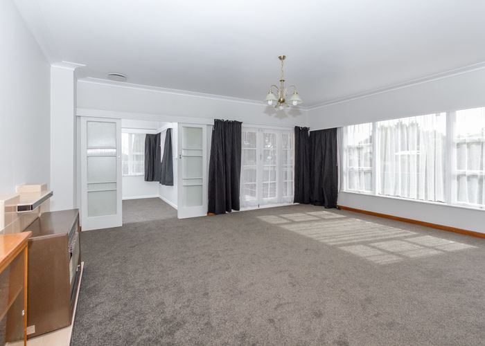  at 169 Clarkin Road, Fairfield, Hamilton