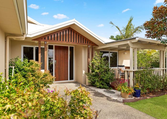  at 2 Gibson Place, Papamoa Beach, Papamoa