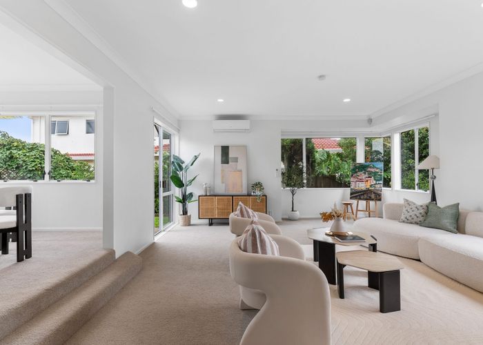  at 3 Bronte Place, Somerville, Manukau City, Auckland