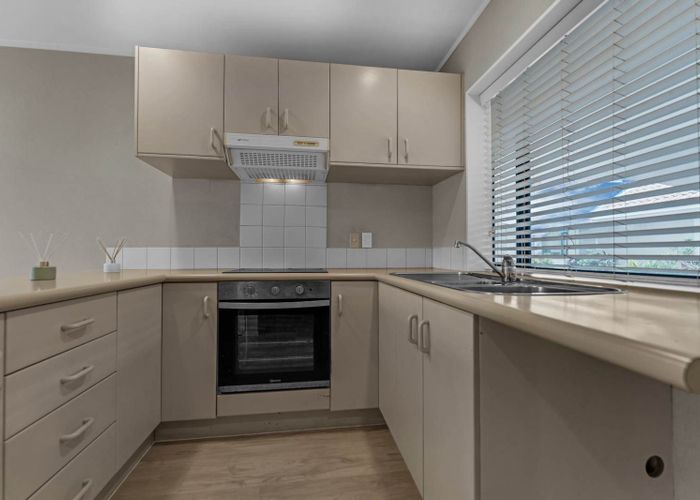  at 5/77 Saint George Street, Papatoetoe, Manukau City, Auckland