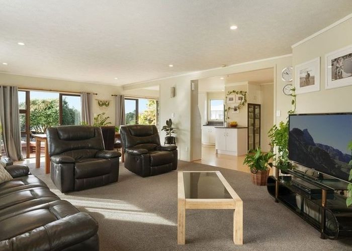  at 20 Landscape Road, Coastlands, Whakatane
