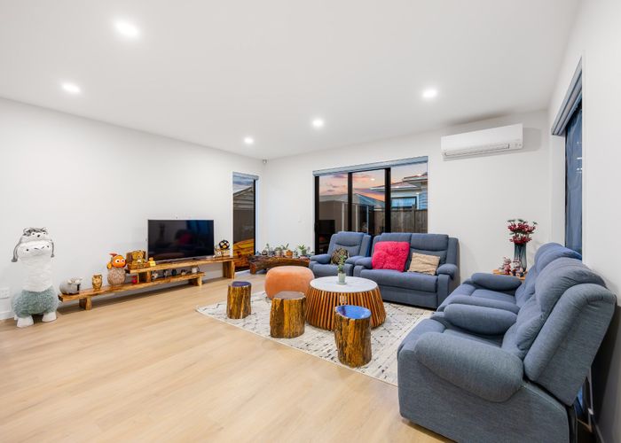  at 42A Kelwyn Road, Kelston, Auckland