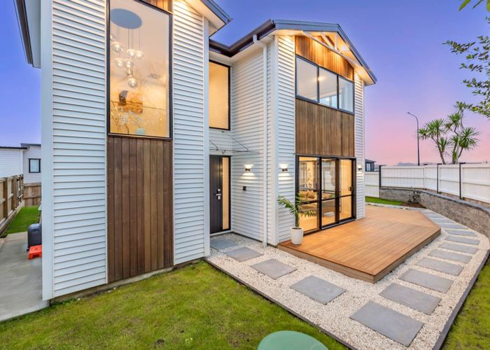  at 38 Spencer Road, Pinehill, Auckland