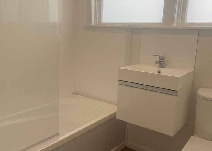  at 45 Kelwyn Road, Kelston, Auckland