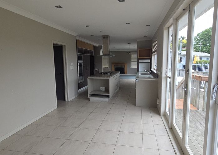  at Northcote Point, North Shore City, Auckland