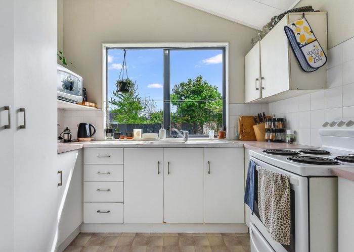  at 36A Montgomery Crescent, Bader, Hamilton