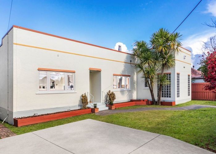  at 90 Nikau Street, New Lynn, Auckland