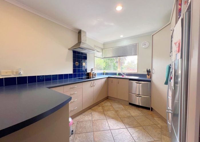  at 7 Dorchester Place, Nawton, Hamilton
