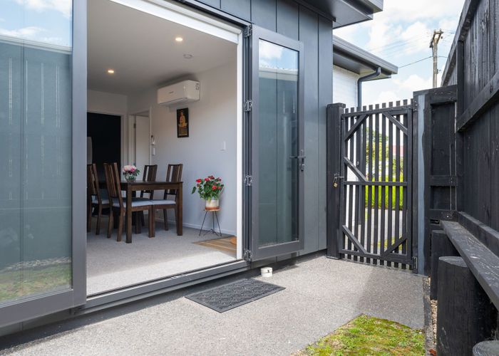  at 2/2 English Street, Saint Andrews, Hamilton, Waikato