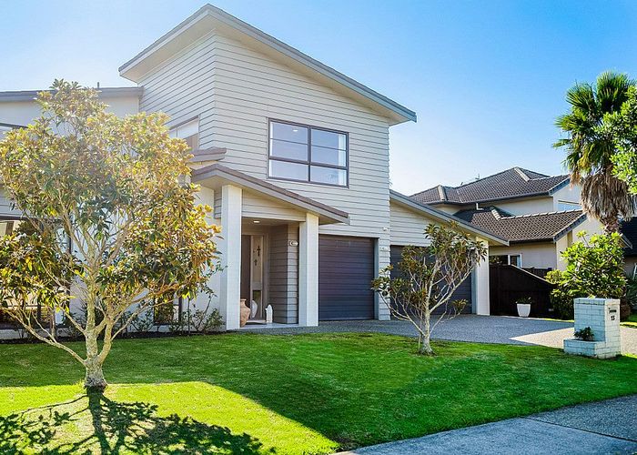  at 15 Pine Harbour Parade, Beachlands, Auckland