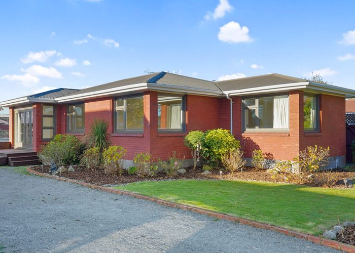  at 61 Burnside Crescent, Burnside, Christchurch