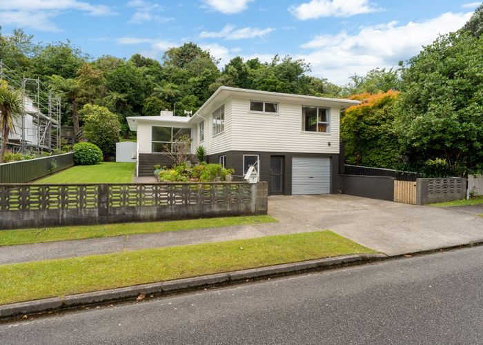  at 21 Ambury Place, Merrilands, New Plymouth