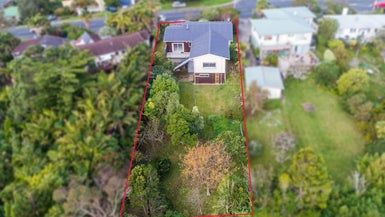  at 129 Arran Road, Browns Bay, Auckland