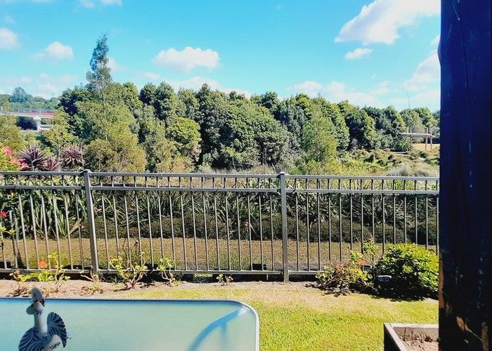  at 29 Bridgewater Way, Pyes Pa, Tauranga
