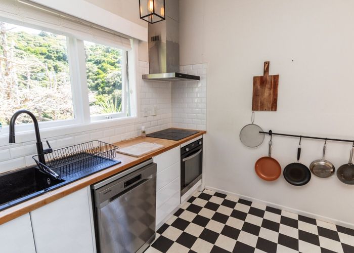  at 11 Waiapu Road, Kelburn, Wellington