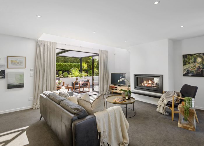 For sale 9b Janice Place, Mount Pleasant, Christchurch City