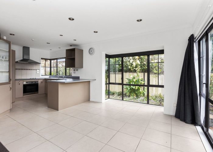  at 806A Grove Road, Mayfair, Hastings