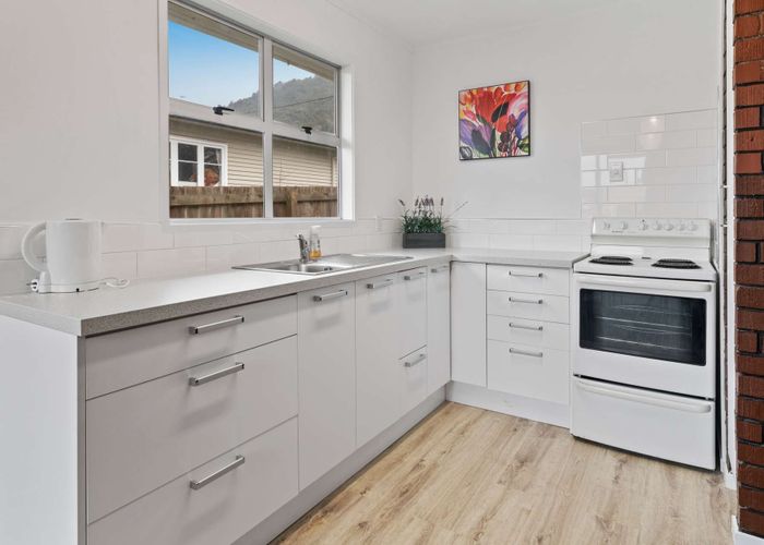  at 20 Leslie Avenue, Western Heights, Rotorua, Bay Of Plenty