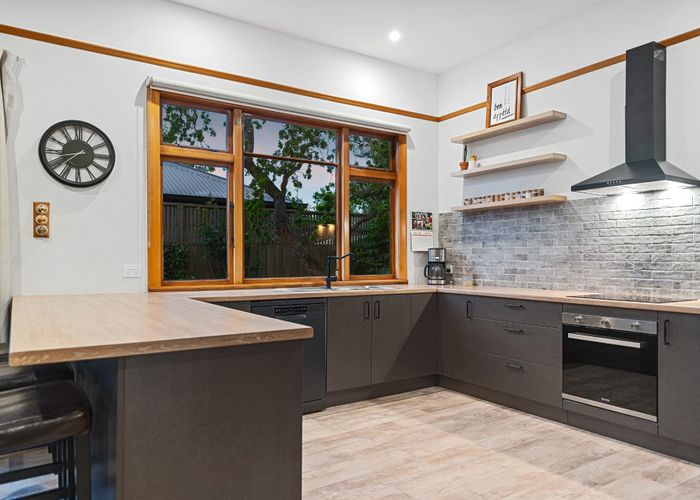  at 5 Wildberry Street, Woolston, Christchurch