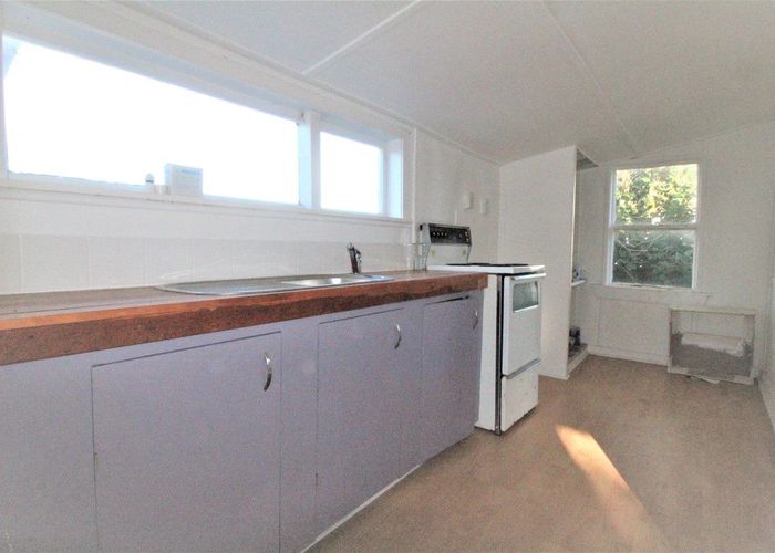  at 40 Meadow Street, Lumsden, Lumsden