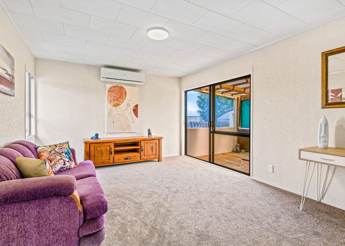  at 27 Cabello Place, Unsworth Heights, Auckland