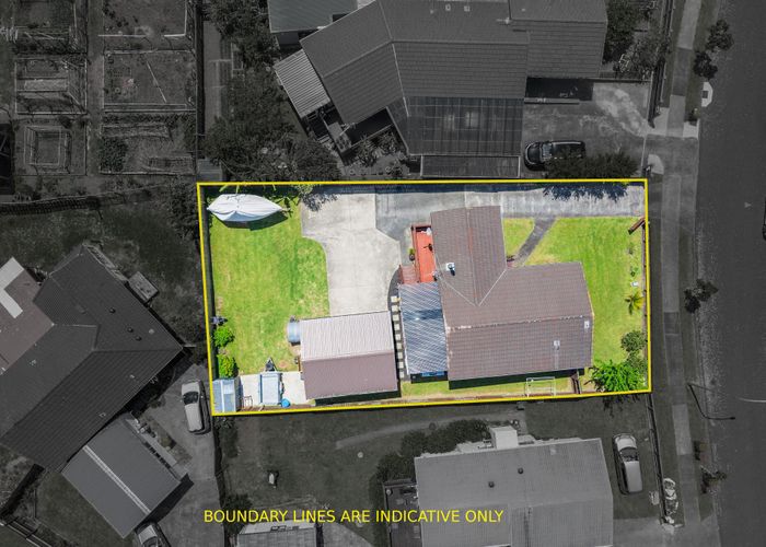  at 7 Greenstone Place, Clover Park, Auckland
