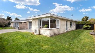  at 2/20 Sawyers Arms Road, Northcote, Christchurch