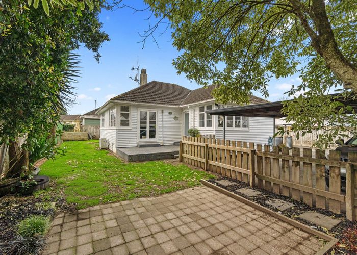  at 6 Kenney Crescent, Fairfield, Hamilton, Waikato