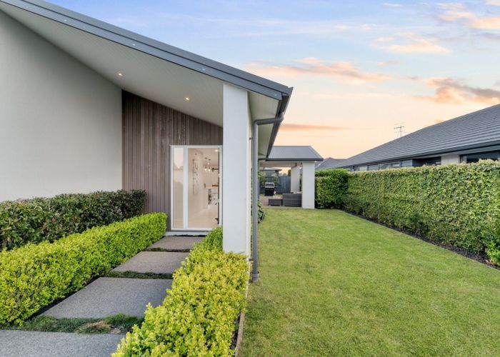  at 70 Penetaka Heights, Pyes Pa, Tauranga