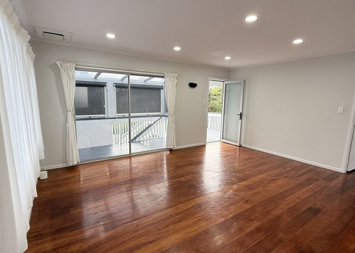  at 19 Lancelot Place, Glenfield, North Shore City, Auckland