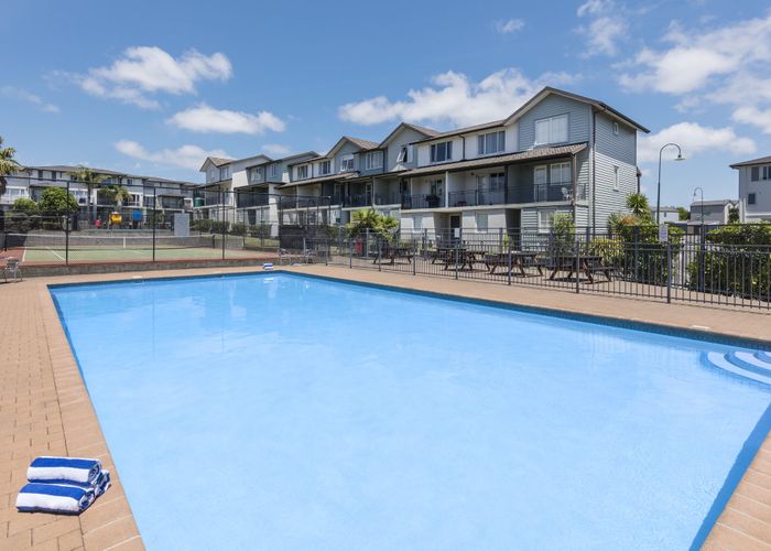  at 2/25 Opito Way, East Tamaki, Auckland