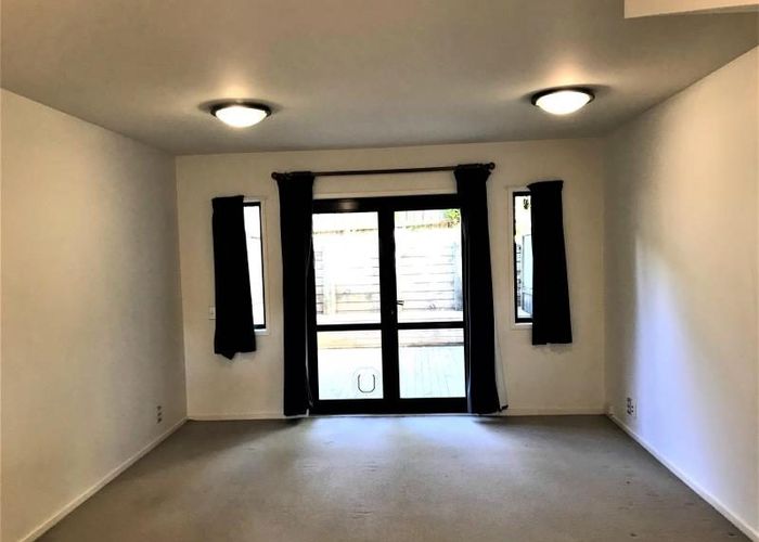  at 11/92 Bush Road, Albany, Auckland