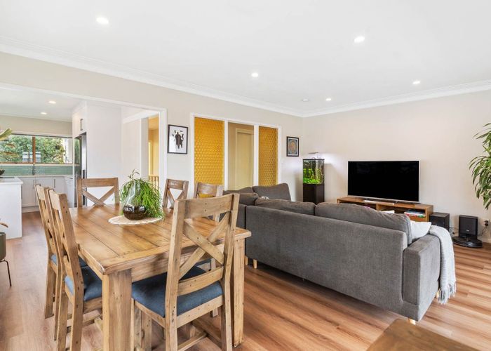  at 4239A Great North Road, Glendene, Waitakere City, Auckland