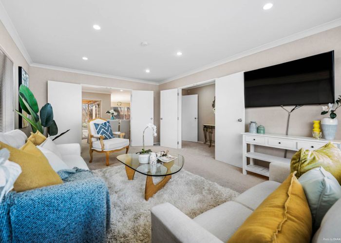 at 10 Fernloche Place, Flat Bush, Auckland