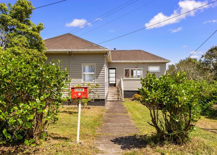  at 37 Sunhill Road, Sunnyvale, Auckland