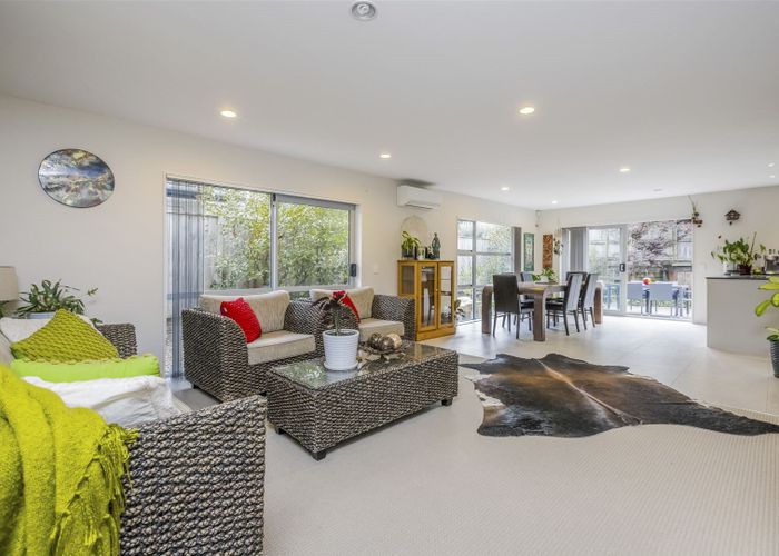  at 48 Pickaberry Avenue, Karaka, Papakura
